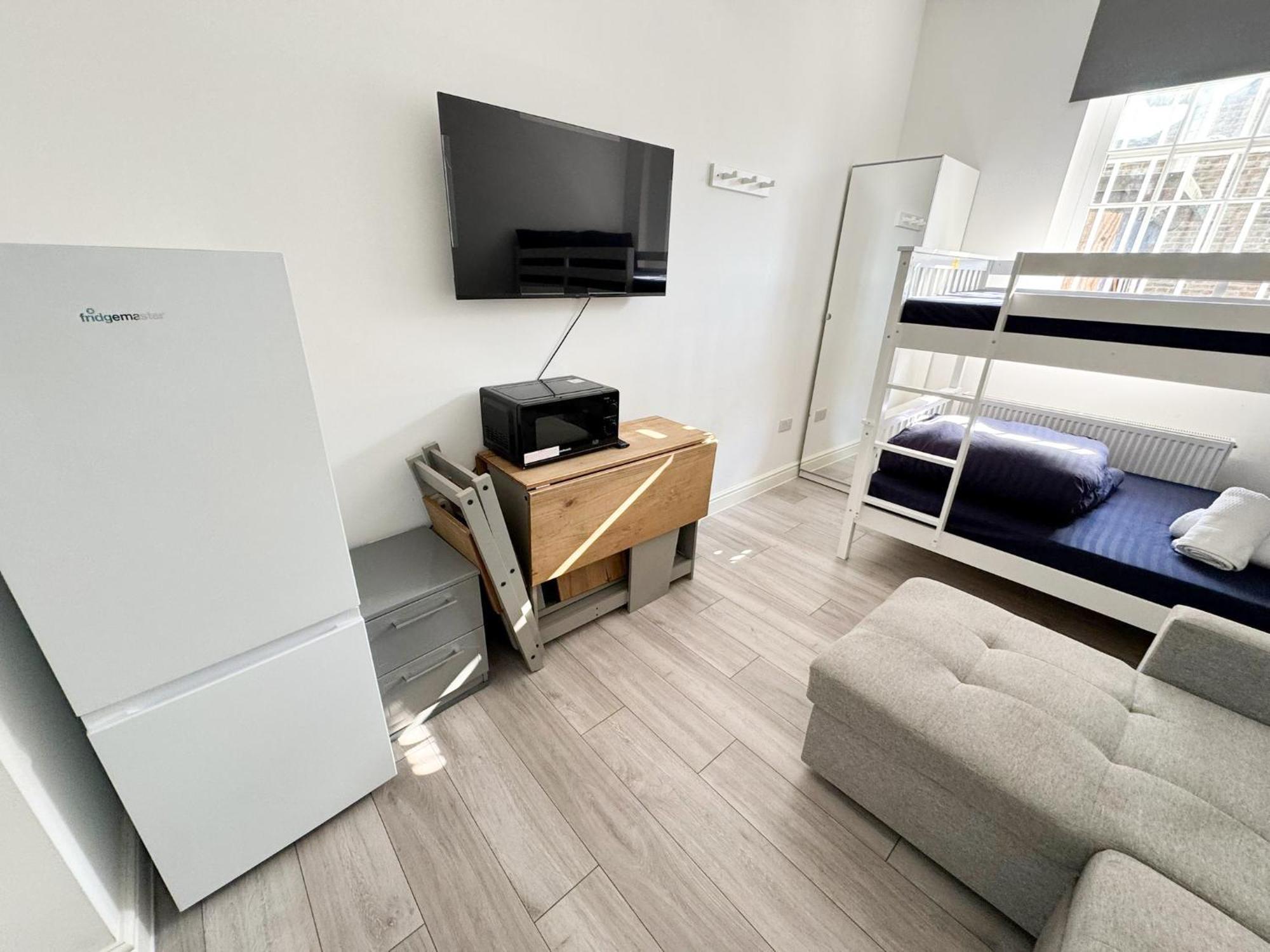 Willesden Green Budget Guesthouse ลอนดอน ภายนอก รูปภาพ